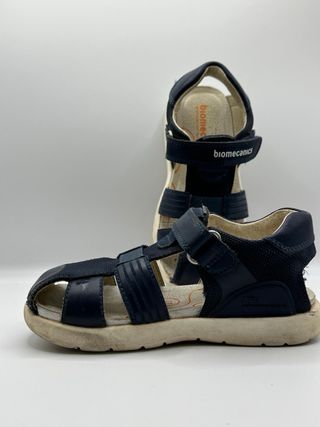 Sandalias niño Biomecanics azul y beige