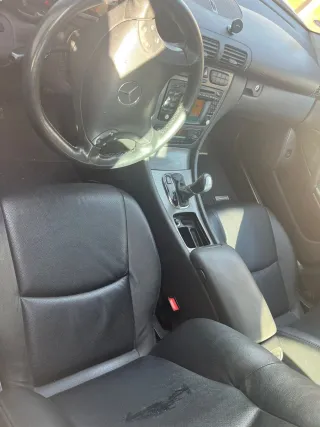 Mercedes-Benz Clase C 2004