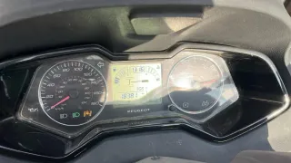 Peugeot Metropolis 400