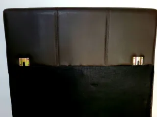 Bonito cabecero de cama marrón polipiel