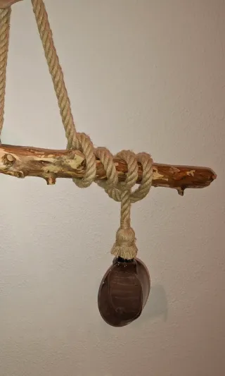 Lámpara colgante rústica madera y cuerda