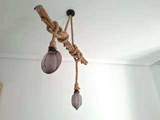 Lámpara colgante rústica madera y cuerda