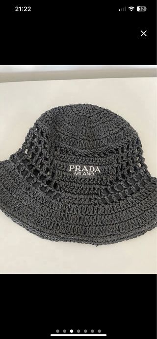 Cappello Prada nero