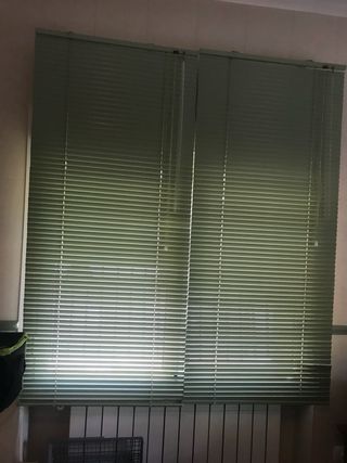 Persiana veneciana verde