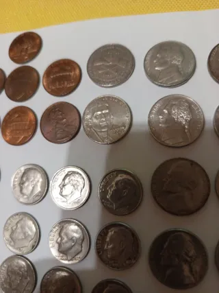 Lote monedas EEUU: Dimes, Nickel búfalo.