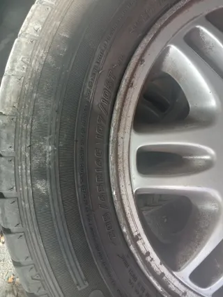 Llantas Mercedes Vito Viano 16