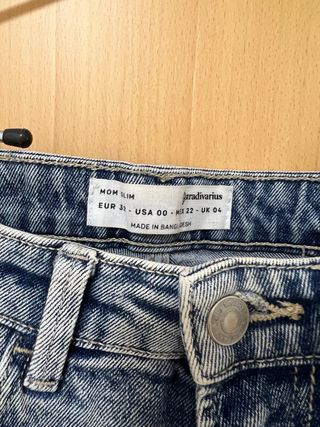 Pantalón tejano Stradivarius