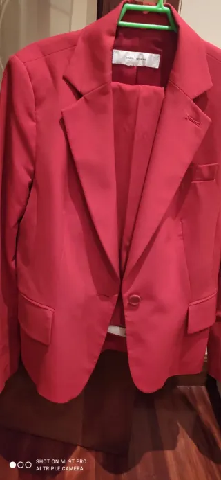Traje Zara Chaqueta y Pantalón Talla 42