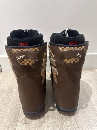 Botas Vans Snowboard Encore Marrón Beige