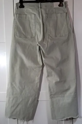 Pantalón vaquero verde claro