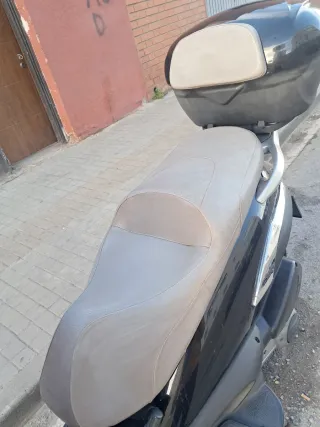 Piaggio Beverly Tourer 125cc 2008