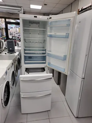 ◇Nevera haier 190.centímetros◇