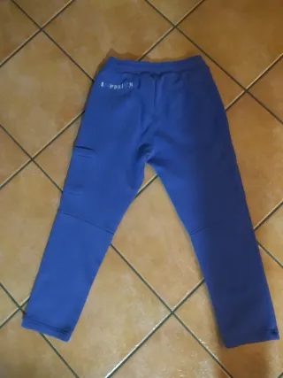 Pantaloni tuta Hoodrich e felpa Adidas