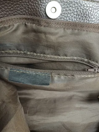 Bolso de piel marrón