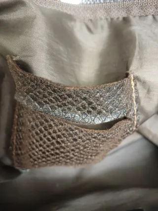 Bolso de piel marrón