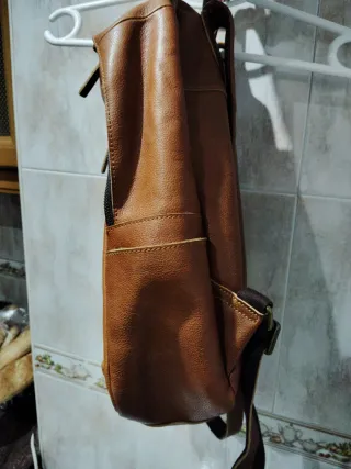 Mochila de piel auténtica