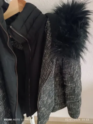 Abrigo Salsa Negro/Gris con Cinturón