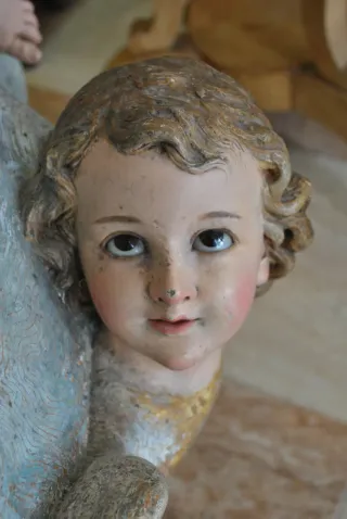 Antigua gran talla de madera Asunción de la Virgen