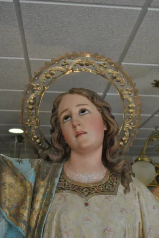 Antigua gran talla de madera Asunción de la Virgen