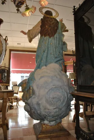 Antigua gran talla de madera Asunción de la Virgen