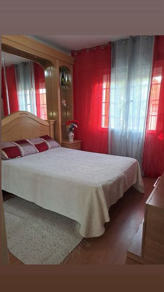 Se Alquila habitación super amplia