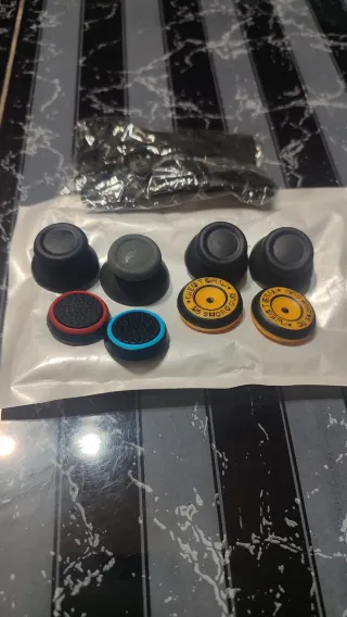 Lote Joysticks, Grips y Mini Bayeta