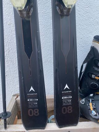 Esquís Dynastar Negres