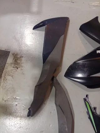 Piezas de carenado Kawasaki J125
