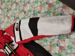 Chaqueta infantil esquí roja