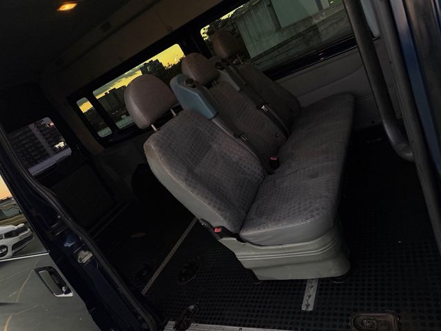 Ford Transit T300 115cv 9 plazas 2011