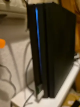 PS4 Pro 1TB Negra / Version 11.00