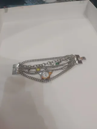 Bracciale donna con ciondoli a stella e pietre