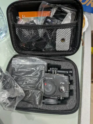 Cámara de Acción 4K con Accesorios