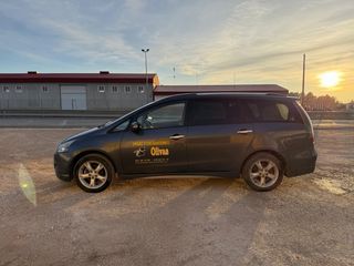 Mitsubishi Grandis 2007