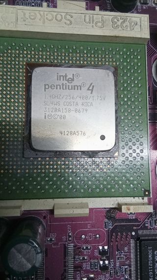 MB Pentium 4 Willamette + CPU 1.4ghz + 256mb RIMM