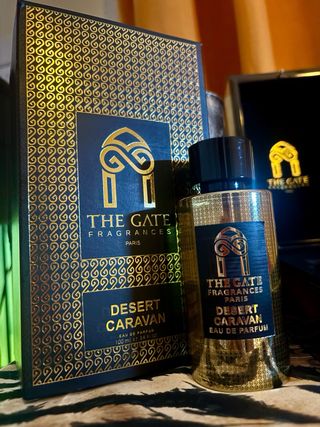 The Gate/ Desert caravan Coleccion privada