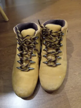 Botas de montaña amarillas Acepto ofertas