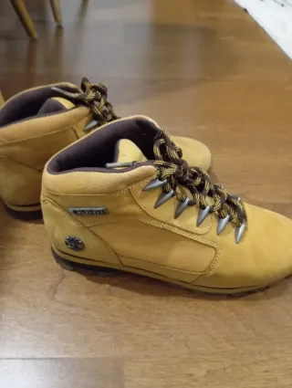 Botas de montaña amarillas Acepto ofertas