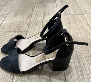 Tacones negros MARYPAZ talla 37