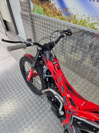 Beta Evo 300 2T 2025 SEMINUEVA