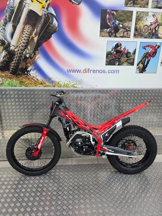 Beta Evo 300 2T 2025 SEMINUEVA