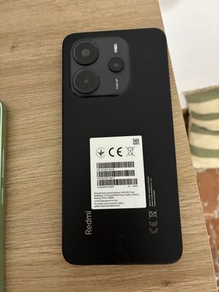 2 móviles casi nuevos: Remix 13 y 14