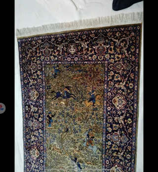 . Alfombra persa Qhom