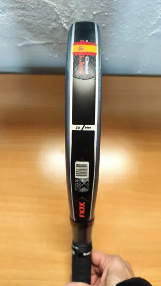 Pala Padel Nox At10 Pro Cup Comfort 2025