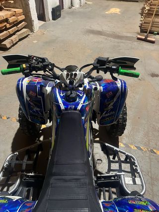 Suzuki LTZ 400