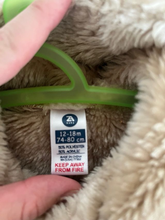 Abrigo bebé forro borreguito estampado Zara