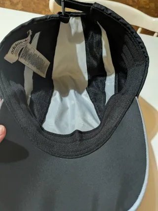 Gorra Adidas Running Negra y Gris