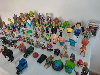 Lote Juguetes Vintage +80 Figuras Colección