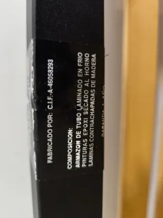 Cama 90×200 y somier individual.