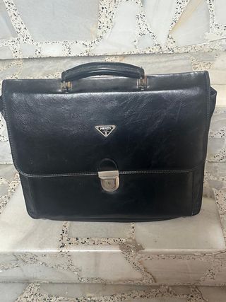 Maletín Prada Negro